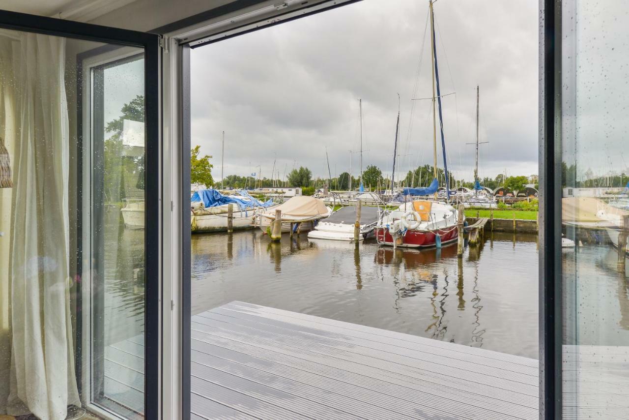 Bright And Comfortable Houseboat Aalsmeer Dış mekan fotoğraf