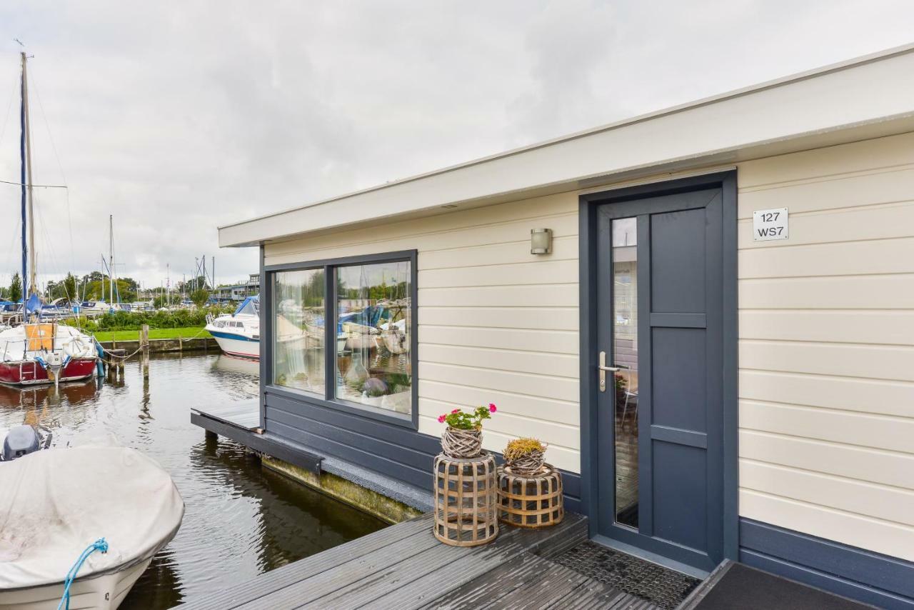 Bright And Comfortable Houseboat Aalsmeer Dış mekan fotoğraf